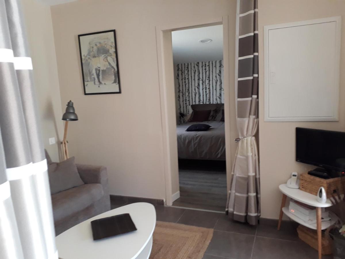 Maison 2 Ou 4 Personnes Jardin Parking Les Amandiers Lorgues Luaran gambar